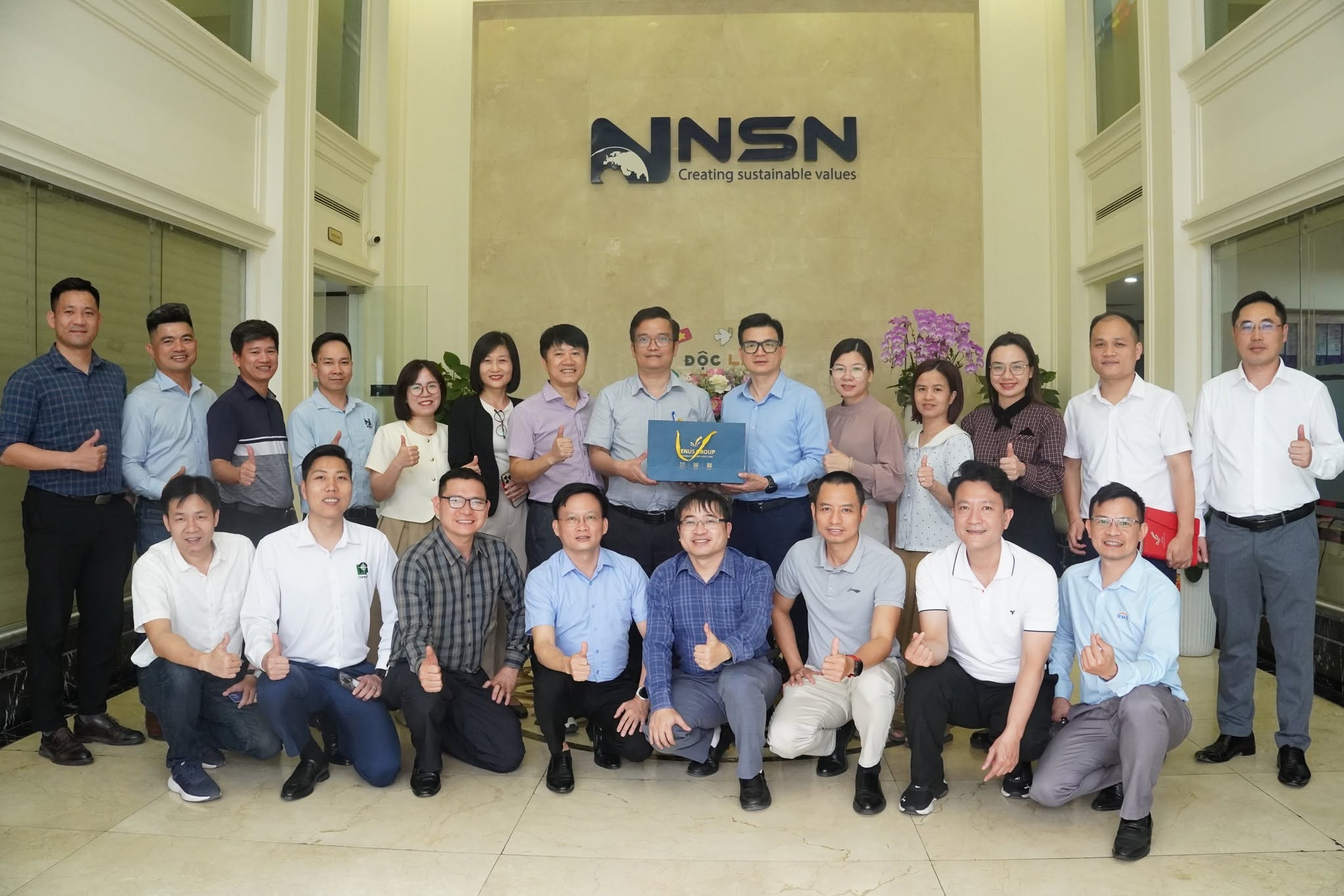 Buổi làm việc chiến lược giữa Tổng thầu NSN và 17 Giám đốc doanh nghiệp thành viên VENUS Group.